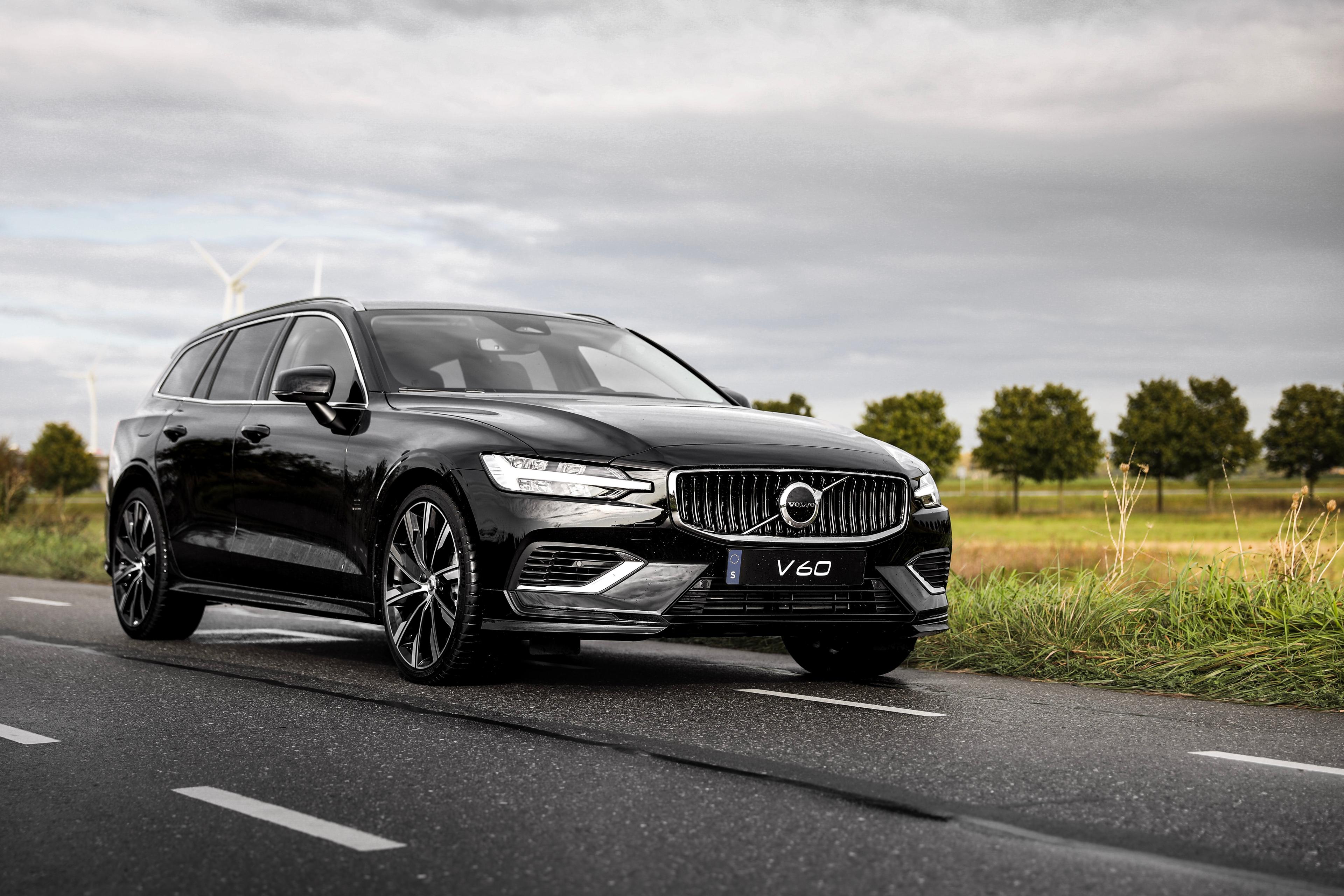 Volvo V60 Essential Edition